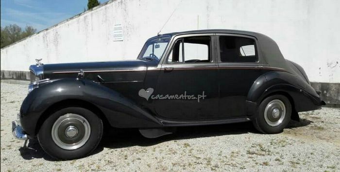 Partilhem o carro com que gostavam de chegar à cerimónia - 1
