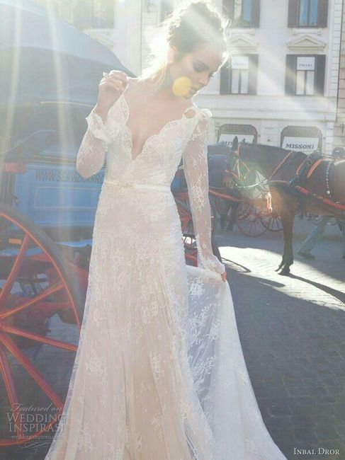 Com qual destes vestidos subiriam ao altar? - 3