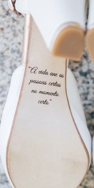 Vais escrever algo na sola do sapato? 🎁 - 1