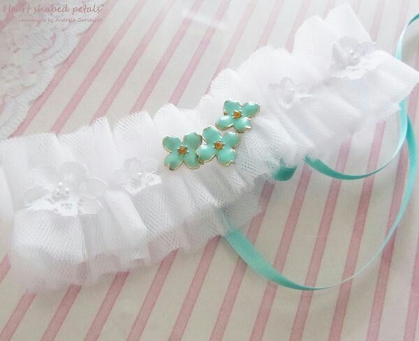 Liga - heart shaped petals - 10