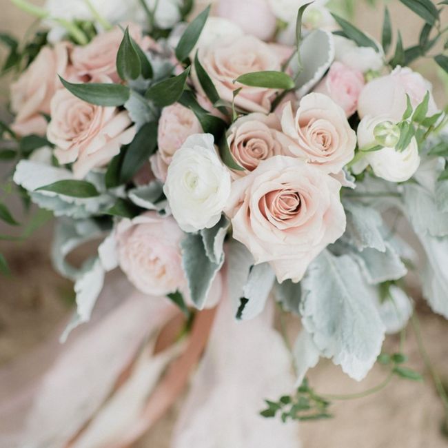 o Arco íris Invade a Comunidade com Inspirações Cor ( Nude ) - Ramos de Noiva 🌈 4