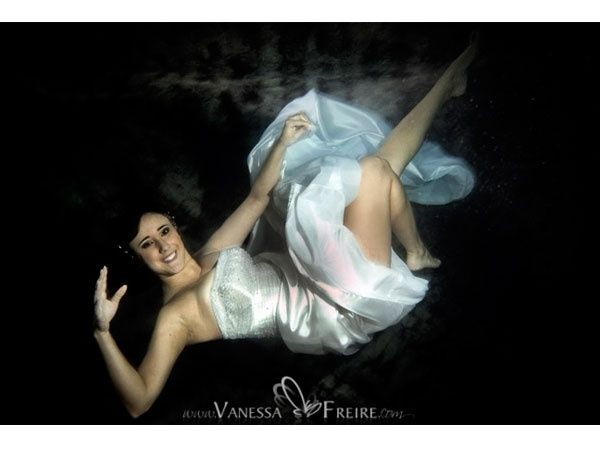 Sessão de fotos de casamento debaixo d´água
