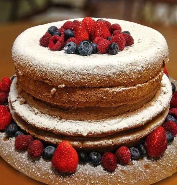Naked cake