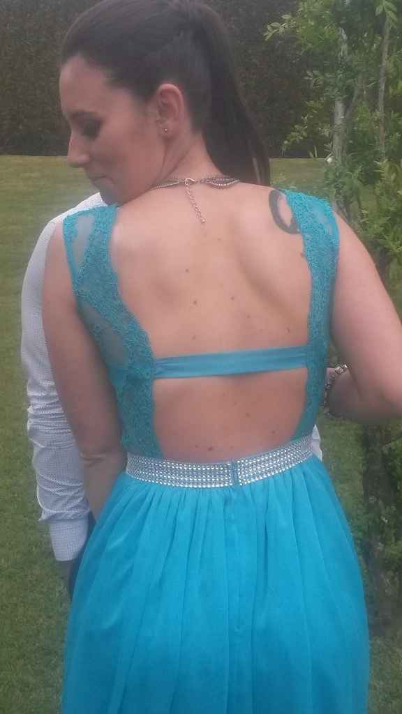 As costas do meu vestido