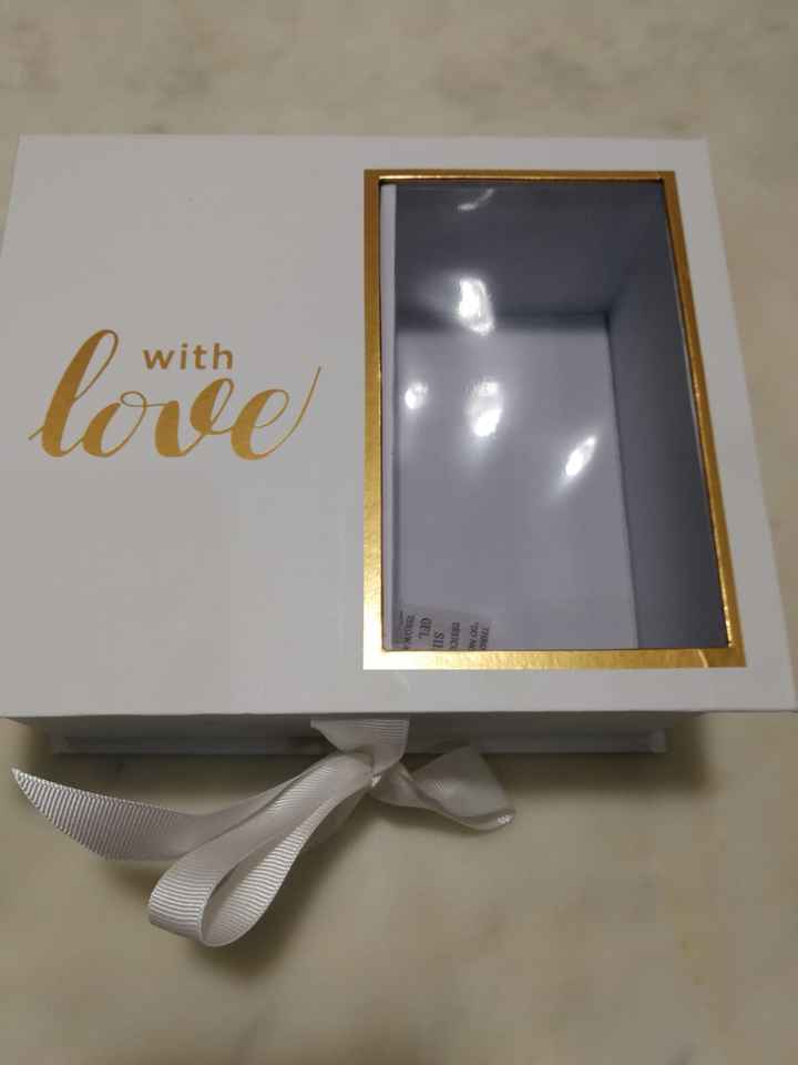 O que colocarias de presente na caixinha para os teus padrinhos/madrinhas? - 1