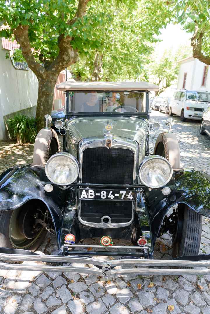 Com qual destes carros farias o transporte dos noivos? - 3