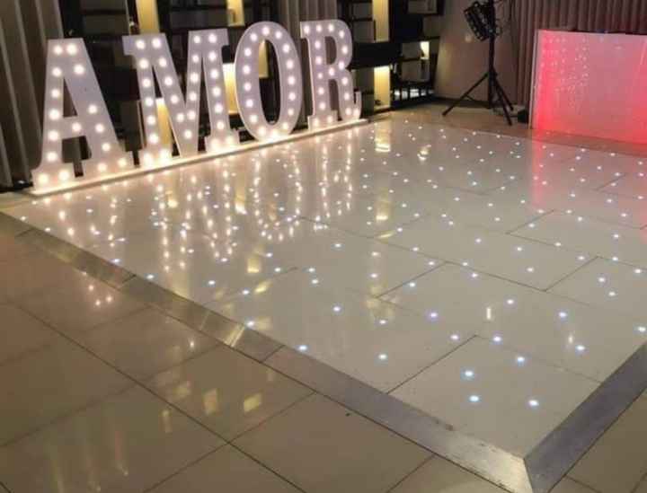 Aqui alguém vai ter ou já teve letras gigantes e pista de Led's de dança? - 2