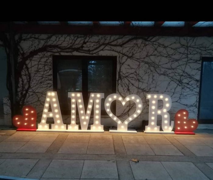 Pista Led's e Letras Gigantes 1