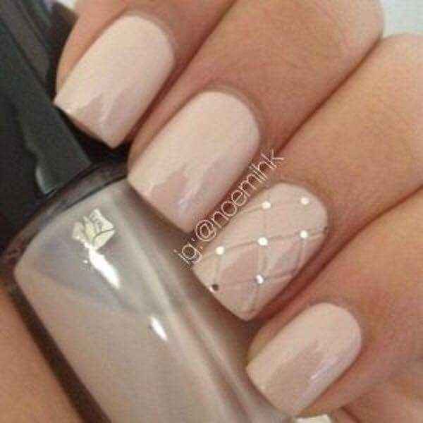 Unhas em tons claros - inspiração - 5