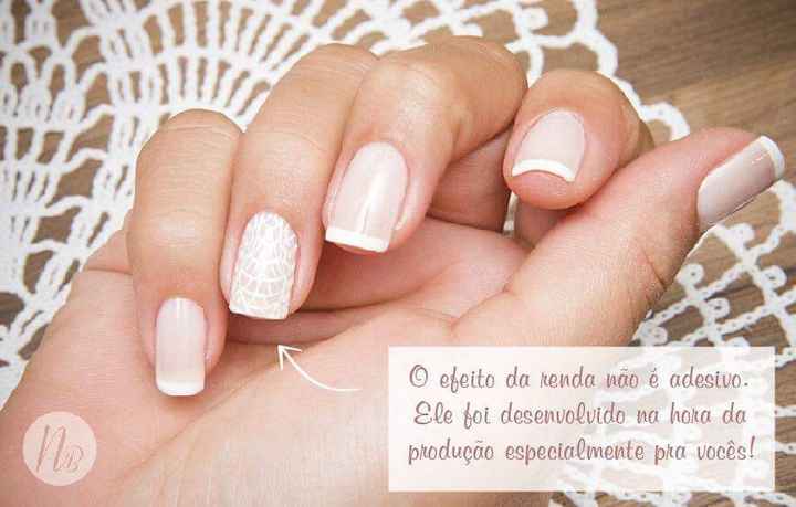Unhas em tons claros - inspiração - 11