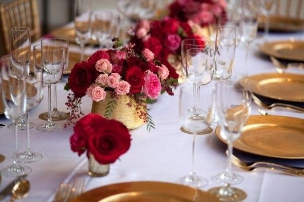 Decoração vermelho, rosa e dourado