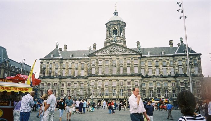 Dam square