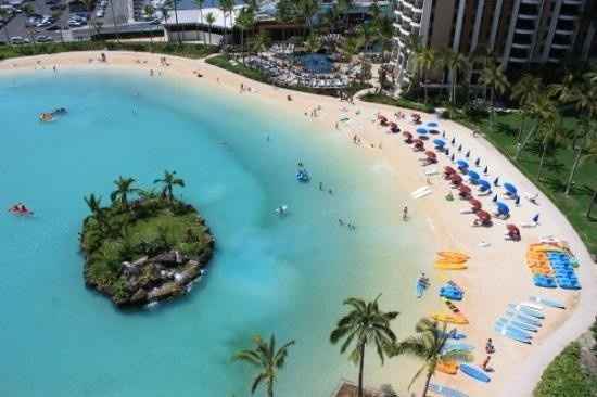 Hilton Hawaiian Village Waikiki Beach