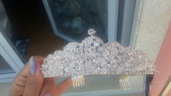Check tiara - 4