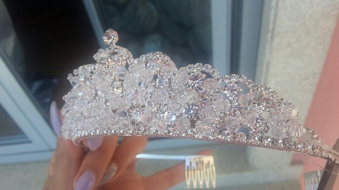 Check tiara - 6