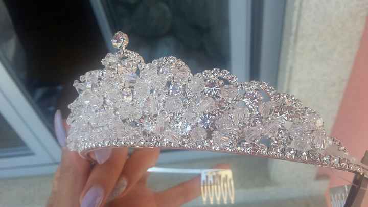 Check tiara - 6
