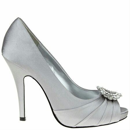 Escolhe os sapatos para este vestido! - 1