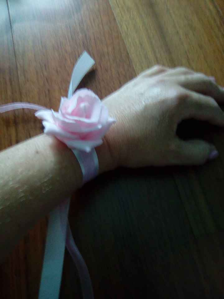 Corsage... Simples e elegante! 🌹