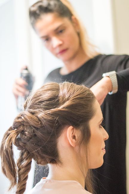 Debate Pós-casamento (3) - o Penteado e o Toucado 1