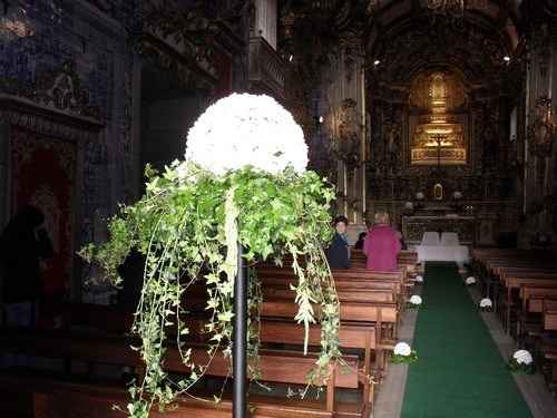 decoração da entrada da igreja
