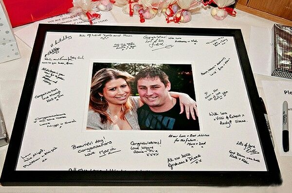 Livro de honra vs moldura digital vs árvore de assinaturas - 1