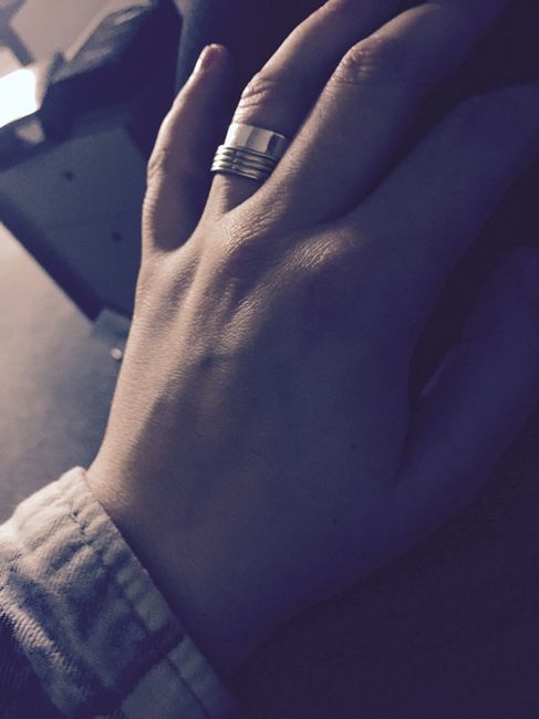 Mostrem o vosso anel de noivado - 1