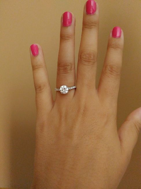 Oficialmente noiva!! :) - 2