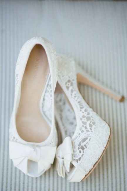 Sapatos renda branca