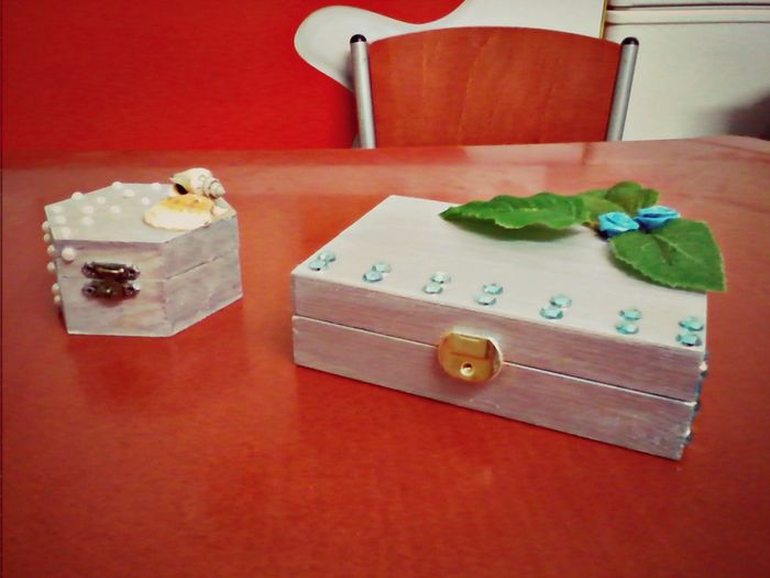 caixinhas feitas por mim :D