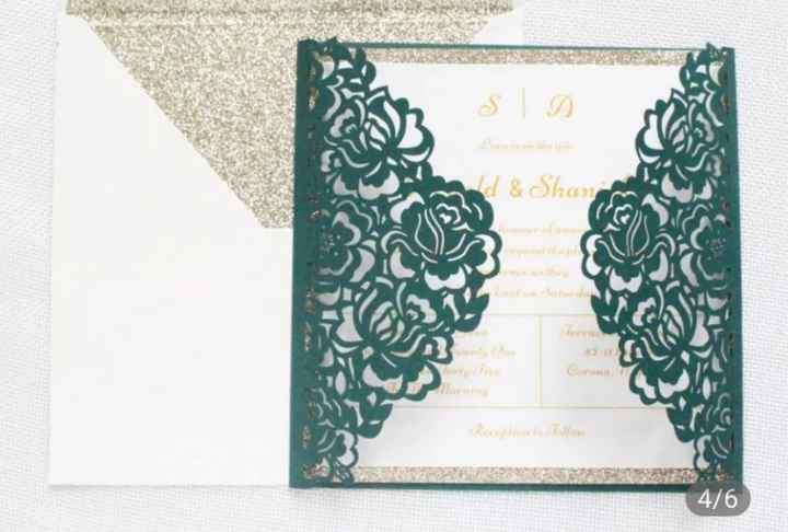 Alguém sabe onde fazem envelopes de convite como está na foto a preços acessiveis? Zona vale do Sous