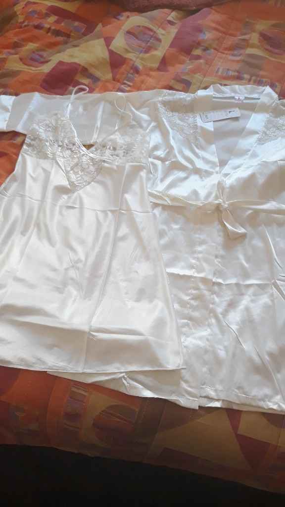 Robe cheks.. - 1