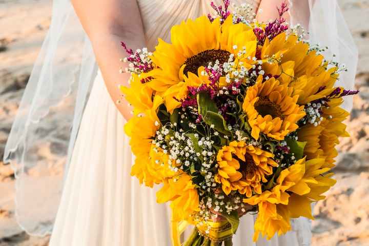 o Arco-íris invade a Comunidade: Inspirações (amarelas) para Bouquet 💛 - 9