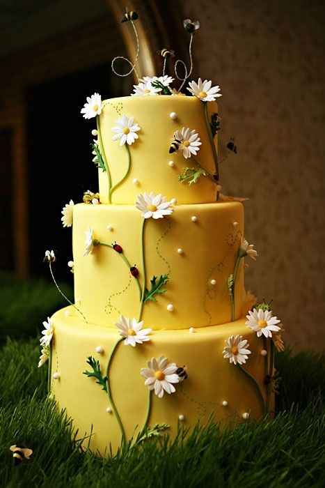 o Arco-íris invade a Comunidade: Inspirações (amarelas) para Bolo de Casamento 💛 - 5