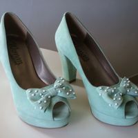 sapatos verde-água