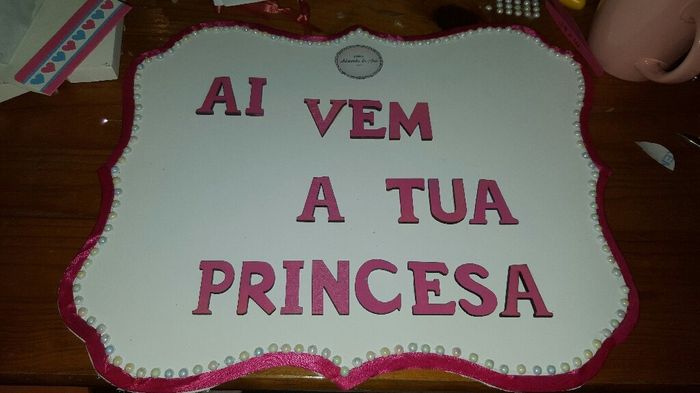 Placa da igreja.  opinião - 1