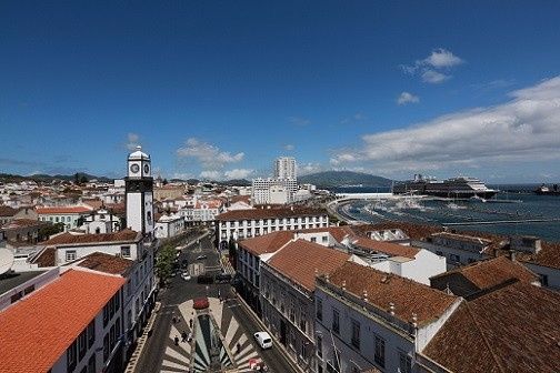 Visitar a Torre Sineira da Câmara Municipal de Ponta Delgada