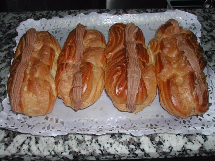 Ir à Povoação e provar as famosas "fofas"