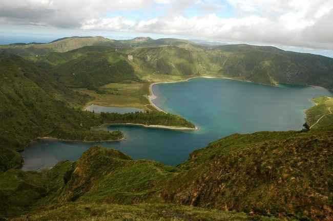 Lagoa do Fogo (se houver tempo, descer a lagoa)