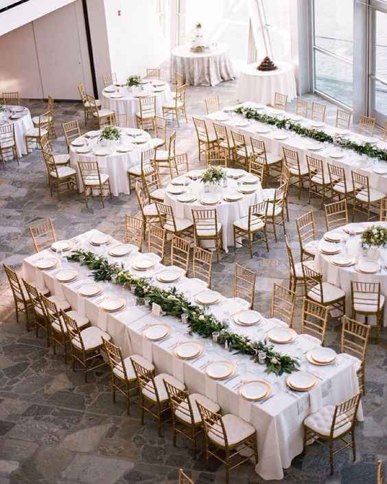 Casamentos com mesas compridas