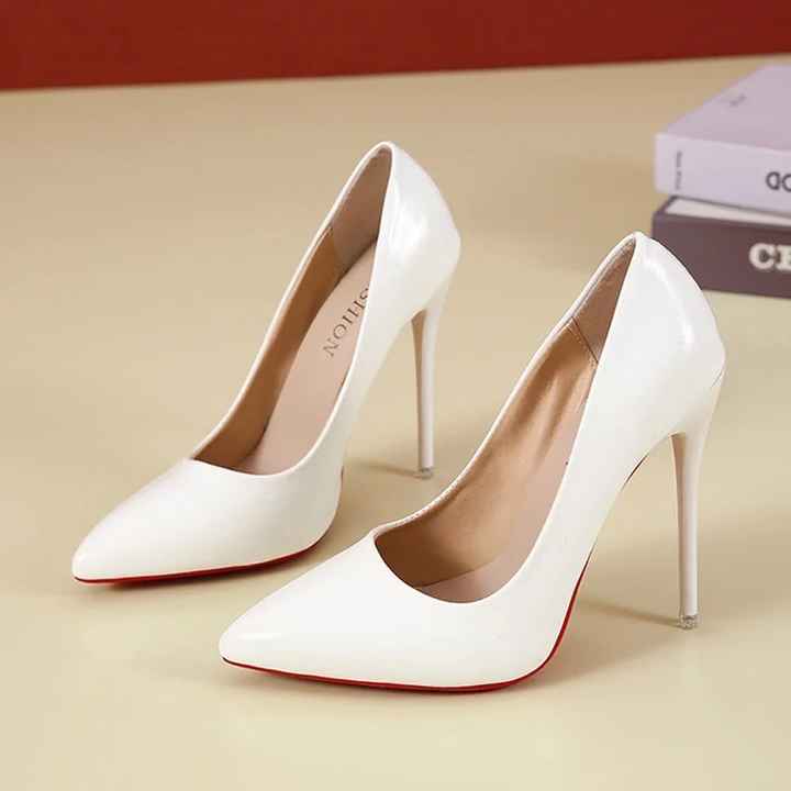 Sapatos 👠 ou Sapatilhas 👟 - 1