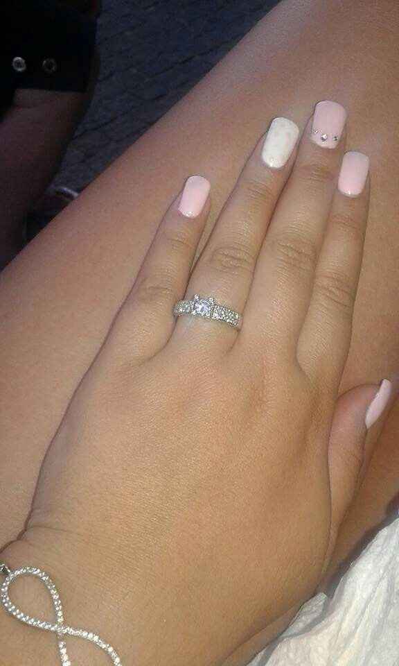 Foste pedida em casamento com anel? - 1