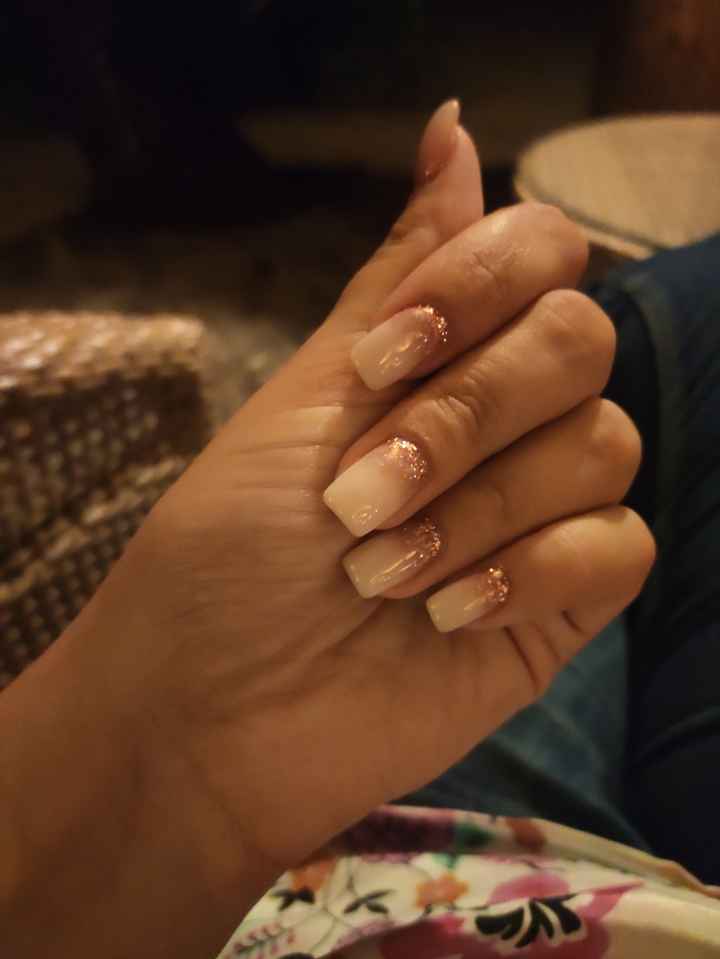 Unhas francesas ou coloridas? 💅 - 1