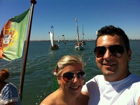 Num maravilhoso passeio de barco