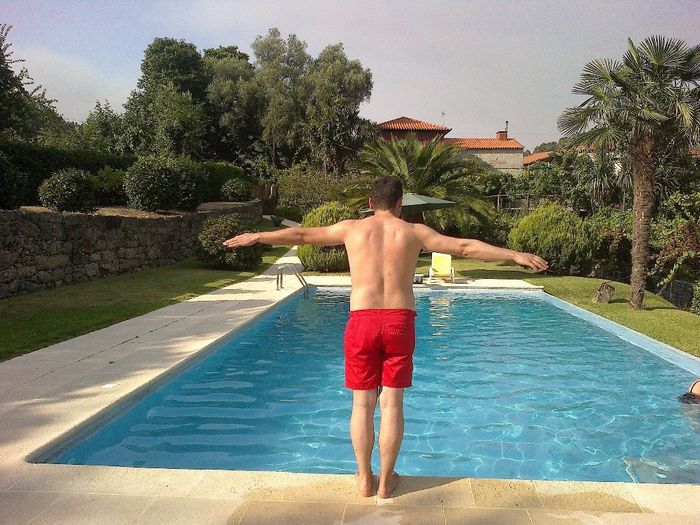 Bebé na piscina