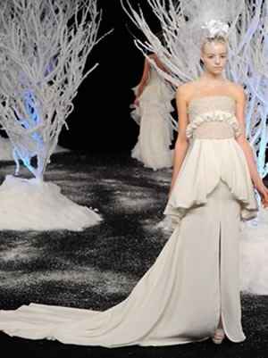 Vestido de noiva artístico