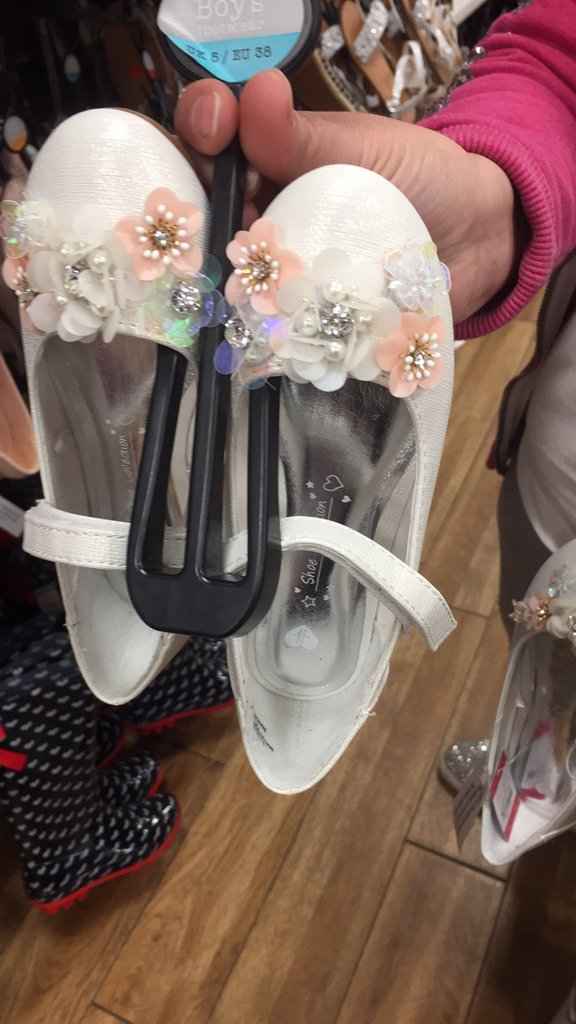 Vestidos e sapatos das  daminhas - 2