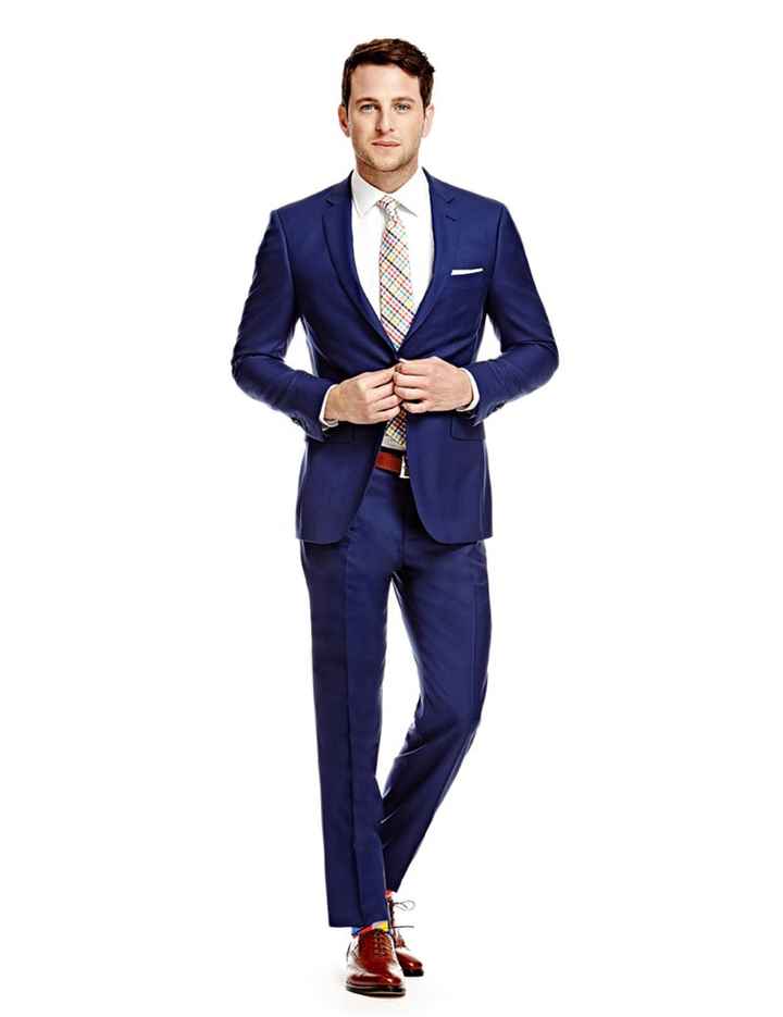  e o noivo vai como ? Sei que o meu vai azul porque é a cor do casamento. Agora que azul irá ele esc
