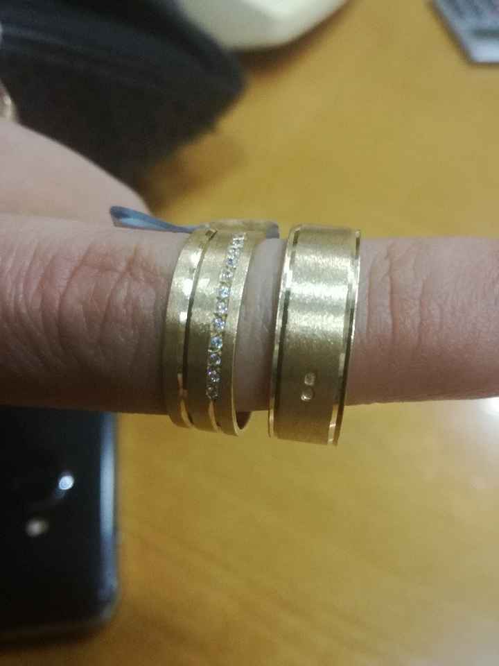 Alianças encolhidas - 1