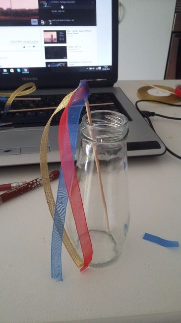 3- Vermelho, Azul e Dourado.Acabamento 1