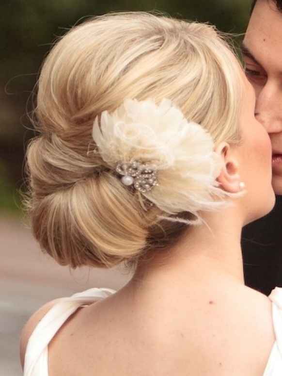 Penteado de noivas - penas - 7